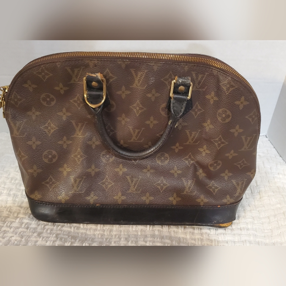 Louis Vuitton Monogram Handbag